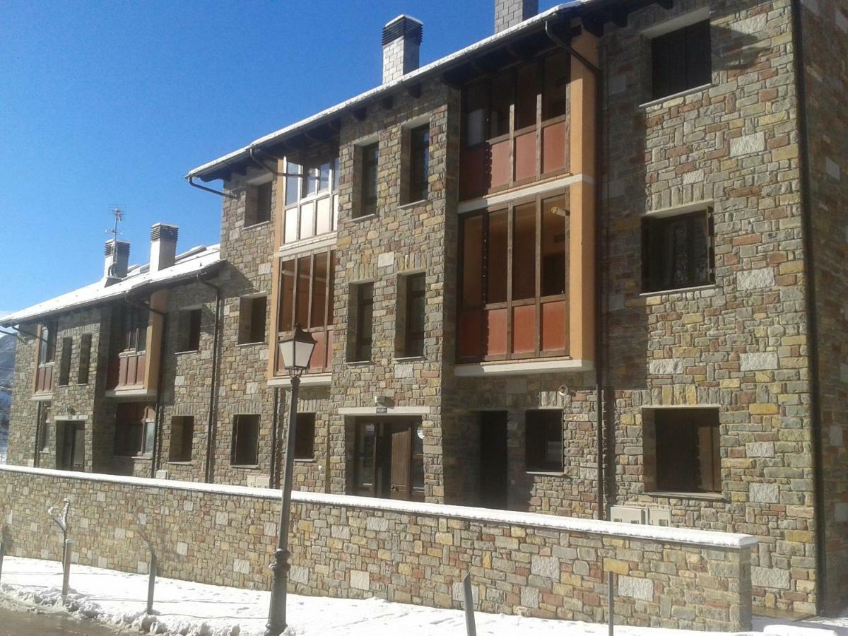 Vivienda Isabel Apartment Sesué Exterior foto